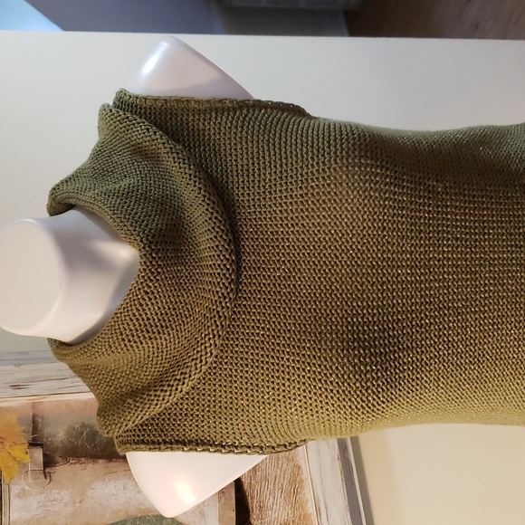 Casual Corner Tank - Picture 4 of 7